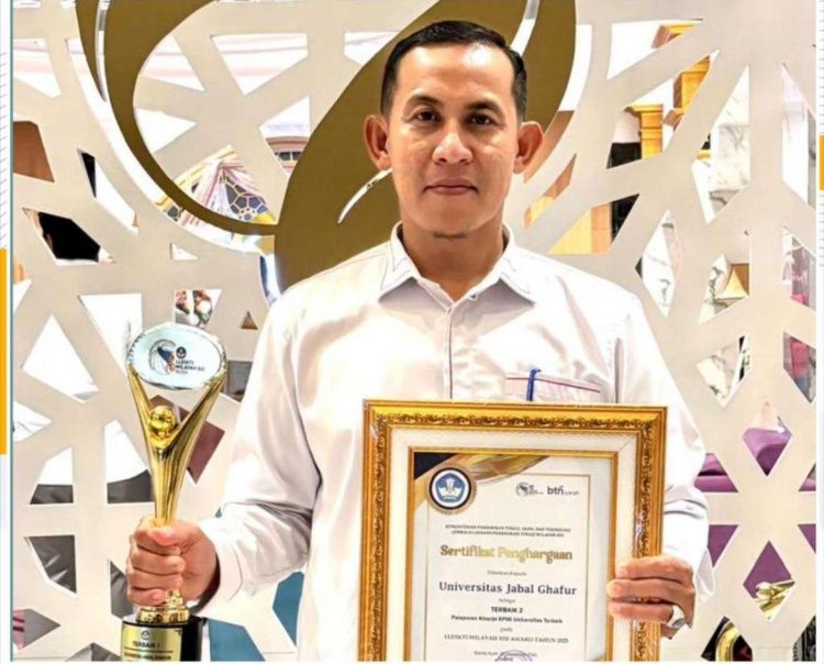 Universitas Jabal Ghafur Raih Terbaik I Pengelolaan dan Pembinaan Kemahasiswaan Dari LLDikti Wilayah XIII Award 2025