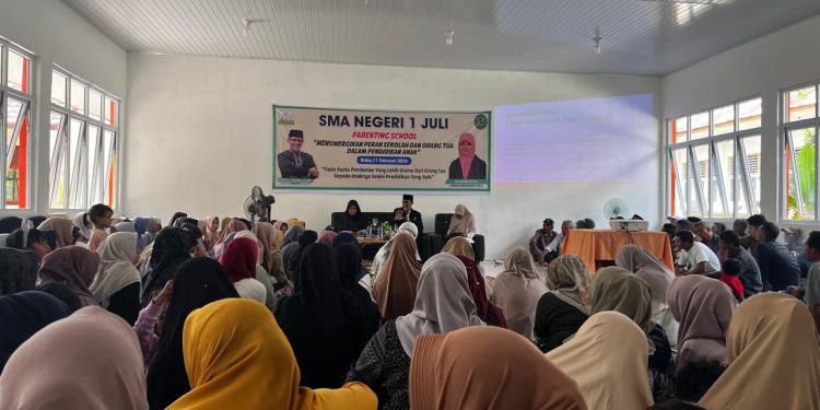 Perkuat Sinergi Sekolah dan Orang Tua, SMAN 1 Juli Adakan Seminar Parenting