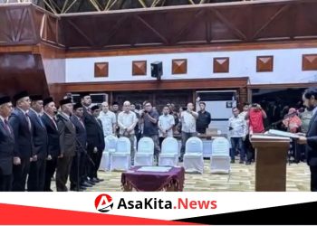 Mualem Lantik 25 Pejabat Eselon II, Ini Nama dan Jabatannya