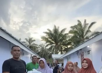 Tak Kenal Lelah, Bunda Salma Hadir di Huntara Aceh Utara: Menyulam Harapan dan Berbagi Kasih di Tengah Luka Bencana