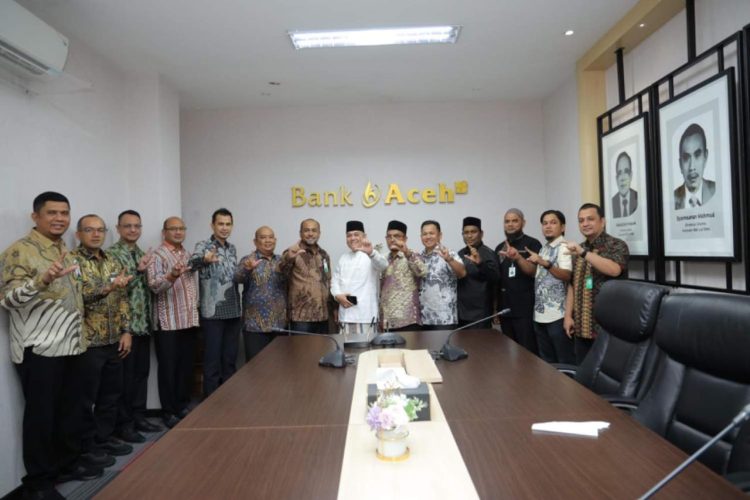 Bank Aceh Salurkan Zakat Karyawan Rp1,43 Miliar Melalui Baitul Mal