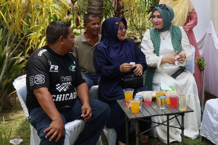 Nostalgia Kak Na dan Bang Ucok, Sopir Truk Tangki yang Membantunya Trabas Banjir