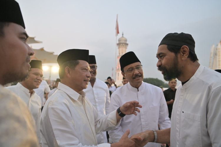 Mendagri, Mensos, Gubernur, Wagub serta Forkopimda Aceh Buka Puasa Bersama di Masjid Raya Baiturrahman