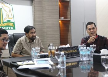 Mualem Pimpin Rapat Validasi Data JKA Bersama Sekda dan Dinas Kesehatan