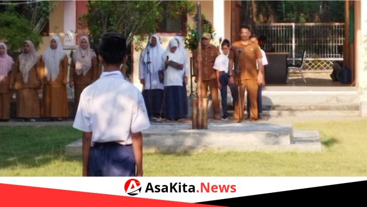 Kepala SMAN 1 Pandrah Jadi Pembina Upacara di SMPN 3 Pandrah, Ajak Siswa Lanjutkan Pendidikan 