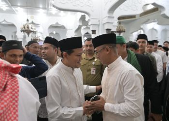 Wagub Aceh Salat Idul Adha di Masjid Raya Baiturrahman, Khutbah Disampaikan Abi Anwar Kuta Krueng