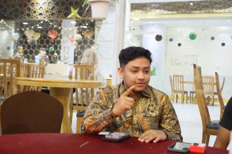 DESAK MUALEM SEGERA EVALUASI KETUA DPR ACEH, MENGUAT DUGAAN KETERLIBATAN DALAM MOBILISASI AKSI