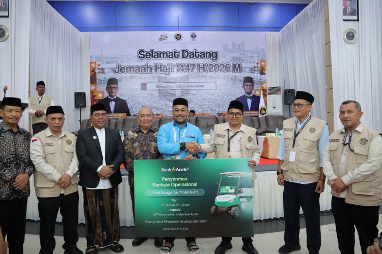 Bank Aceh Serahkan Buggy Car untuk Permudah Mobilisasi Jamaah di Asrama Haji Embarkasi Aceh