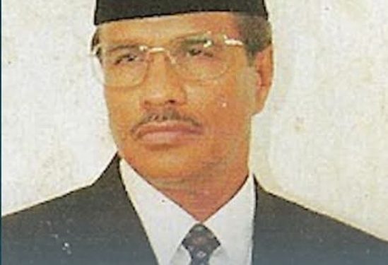 Profesor Doktor Ibrahim Hasan: Gubernur Visioner yang Membangun Aceh dengan Ilmu dan Integritas