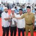 Putra Aceh Pemersatu! Kapolda Marzuki Rangkul Mualem, Sekda dan Ketua DPRA di Momen Haru Pelepasan Haji