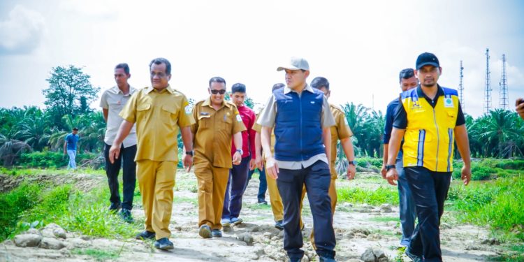 Wakil Gubernur Aceh Tinjau Infrastruktur Jalan dan Perusahaan Air Minum di Aceh Tamiang