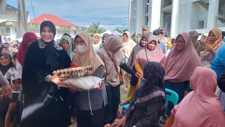 Harga Terjangkau, Warga Kota Banda Aceh Serbu Gerakan Pangan Murah