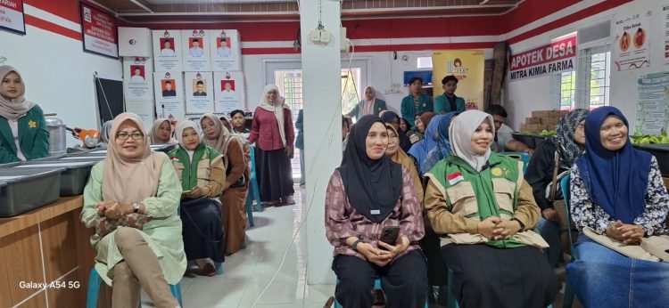 Universitas Syiah Kuala Gelar Pengabdian Masyarakat, Berdayakan KWT Allium Cepa melalui Hidroponik Pekarangan dan Eco-Enzyme