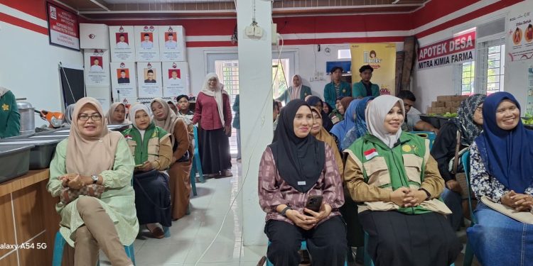 Universitas Syiah Kuala Gelar Pengabdian Masyarakat, Berdayakan KWT Allium Cepa melalui Hidroponik Pekarangan dan Eco-Enzyme
