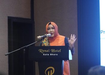 Perempuan Hebat Aceh Tampil Memukau! Prof. Adjunct Dr. Marniati Bangkitkan Semangat Usahawan Digital di Malaysia