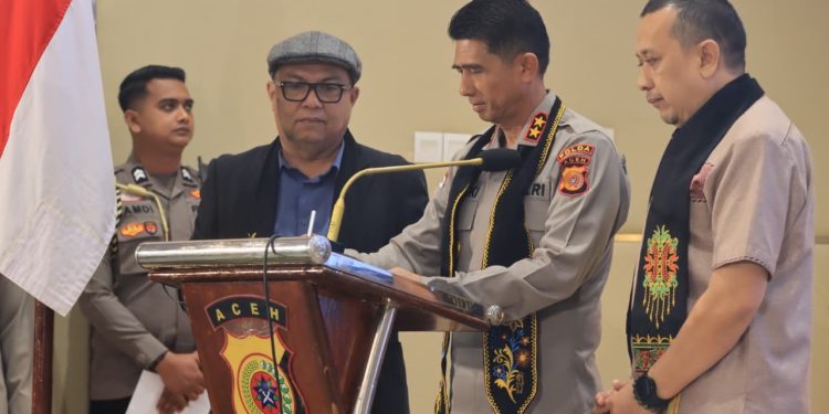 Kapolda Aceh Luncurkan Buku “Polda Aceh Meutuah: Sabe Ta Jaga Aceh Mulia”, Perkuat Sinergi Budaya dan Kamtibmas