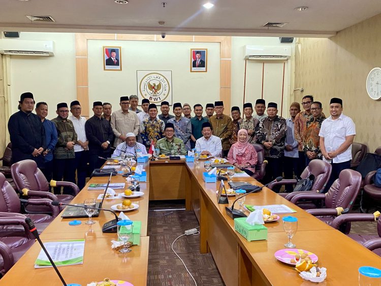 BWI TEGASKAN KOMITMEN FASILITASI PENYELESAIAN STATUS WAKAF BLANG PADANG