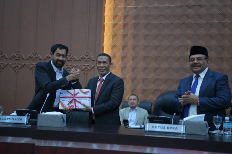 Gubernur Aceh Sampaikan Raqan Pertanggungjawaban Pelaksanaan APBA 2025 ke DPRA