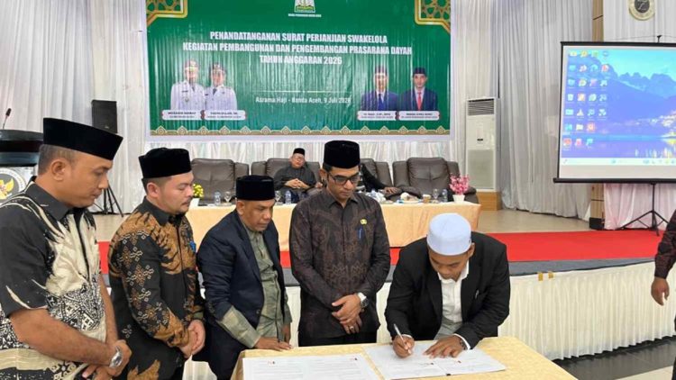 Pertama dalam Sejarah, Penandatanganan Swakelola Dayah Dipusatkan di Provinsi Aceh, Mualem Perkuat Komitmen Pembangunan