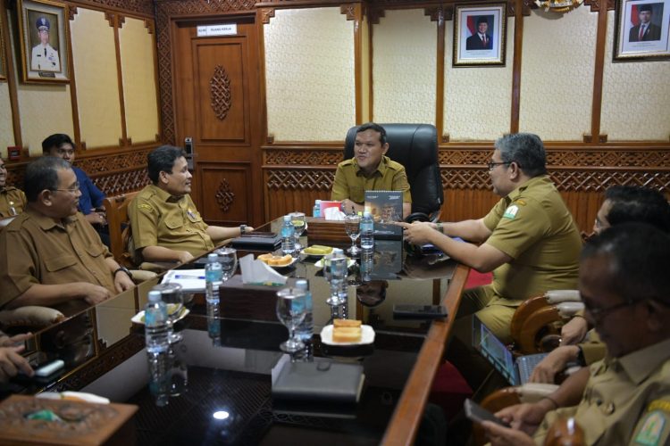 Wagub Aceh Ikuti Rapat Percepatan Pembangunan Huntap Korban Bencana
