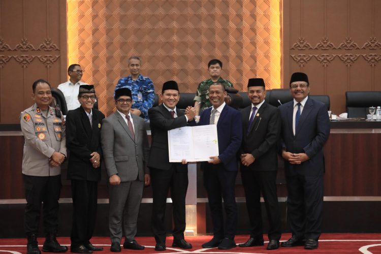 Semua Fraksi DPRA Setujui Pertanggungjawaban APBA 2025, Dek Fadh Janji Tindaklanjuti Rekomendasi BPK