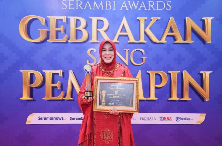 Terima Serambi Awards 2026, Illiza Sa’aduddin Djamal Komit Perluas Akses Puskesmas Keliling