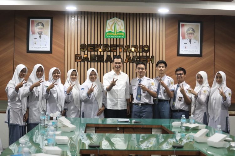 Masuk Grand Final LCC Empat Pilar MPR-RI, Sekda Nasir: Siswa SMA 2 Banda Aceh Wajib Masuk Karantina