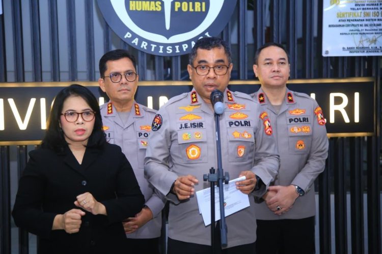 Polri Lakukan Langkah Awal Mitigasi Dampak Abu Vulkanik Anak Krakatau, Masyarakat Diimbau Tetap Tenang