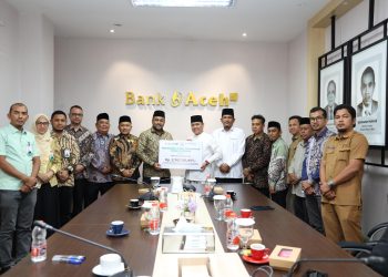 Bank Aceh Salurkan Zakat Perusahaan Rp11,94 Miliar.  Baitul Mal Aceh Sebut Muzaki Terbesar di Aceh