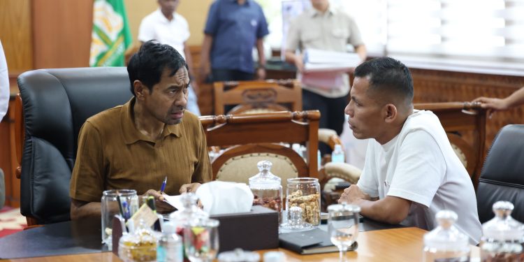 Stafsus Gubernur Terima Aduan Sawah Rusak Pascabencana di Aceh